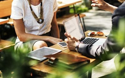 6 Simple Ways to Network Anywhere This Summer